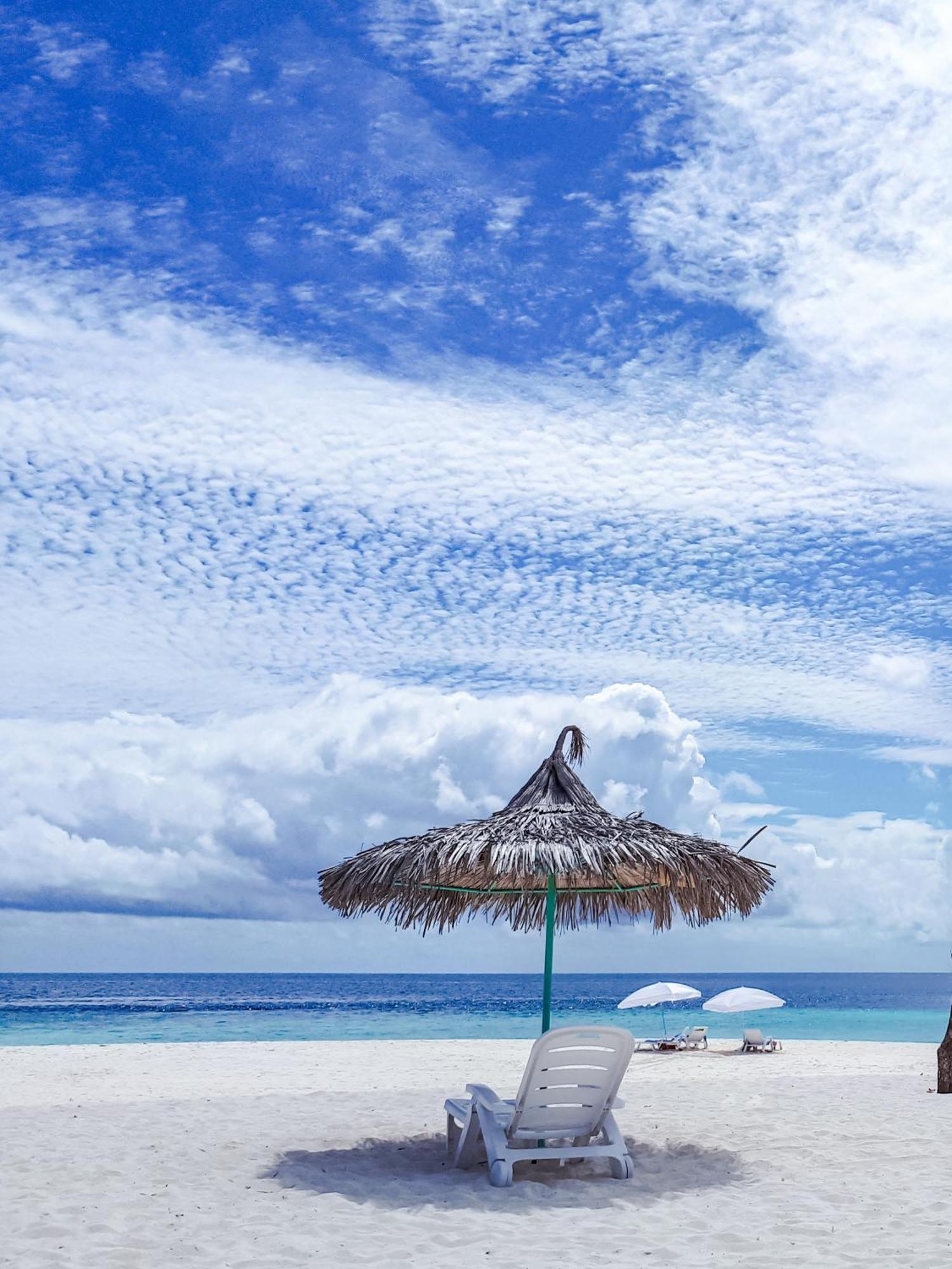 Ukulhas Villa Oceanview Hotel & Spa Buitenkant foto