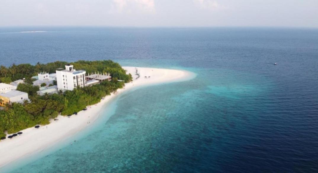 Ukulhas Villa Oceanview Hotel & Spa Buitenkant foto